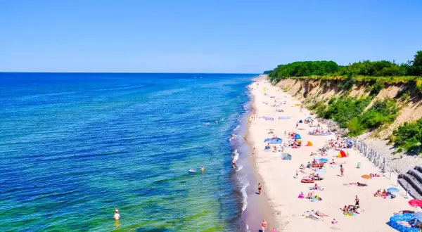 Gdzie tanio nad morze za granicą? Odkryj najlepsze oferty i ceny
