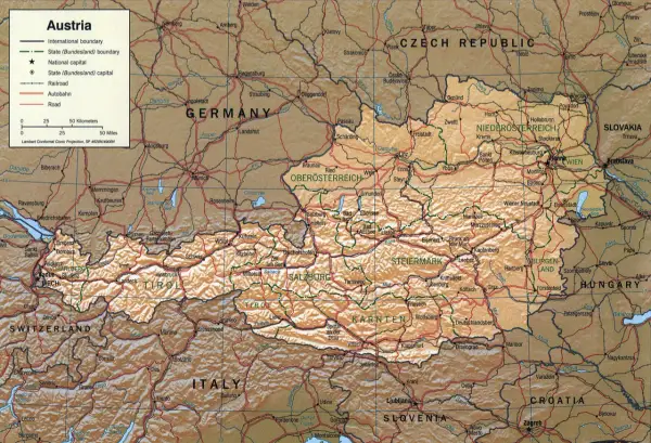 Mapa Austrii pokazuje jej położenie w Europie Środkowej. Czy Austria ma dostęp do morza? Nie, jest krajem śródlądowym, otoczonym przez Niemcy, Czechy, Słowację, Węgry, Słowenię, Włochy i Szwajcarię.